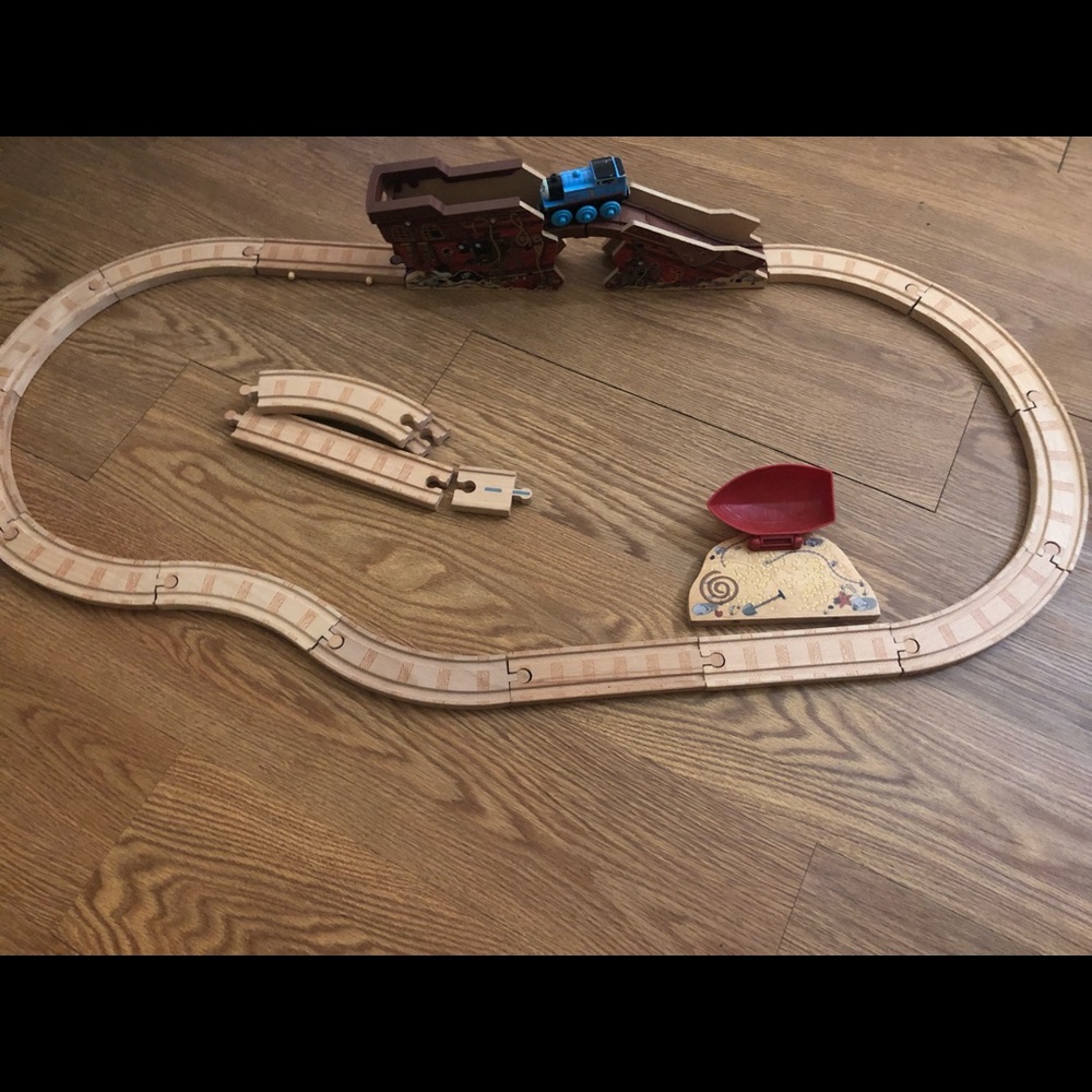 Thomas the train wooden train set